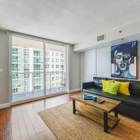 Amazing 3 Bedroom Condo At Brickell With Pool 마이애미 외부 사진