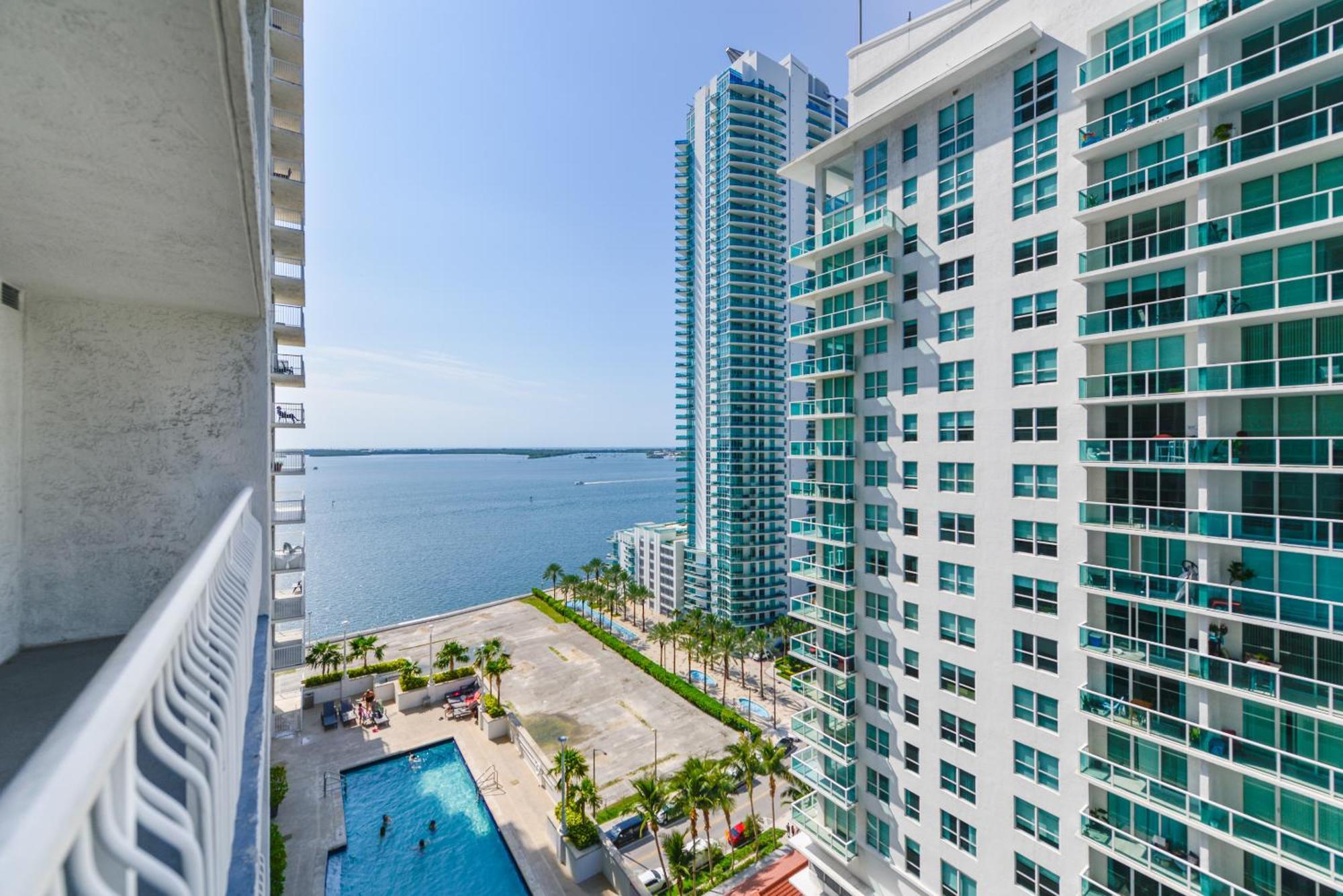 Amazing 3 Bedroom Condo At Brickell With Pool 마이애미 외부 사진