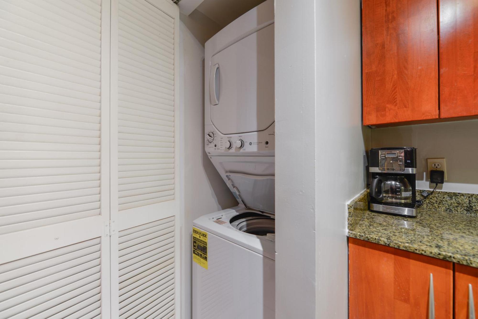Amazing 3 Bedroom Condo At Brickell With Pool 마이애미 외부 사진